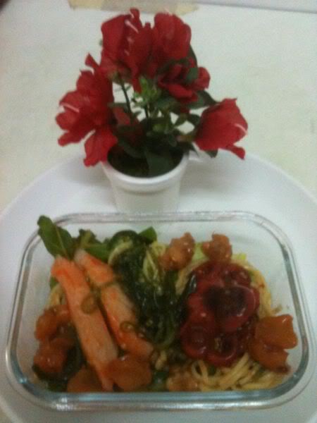 AmCherrie my cooking : Japan crab,vegetable and outpus with noodle
